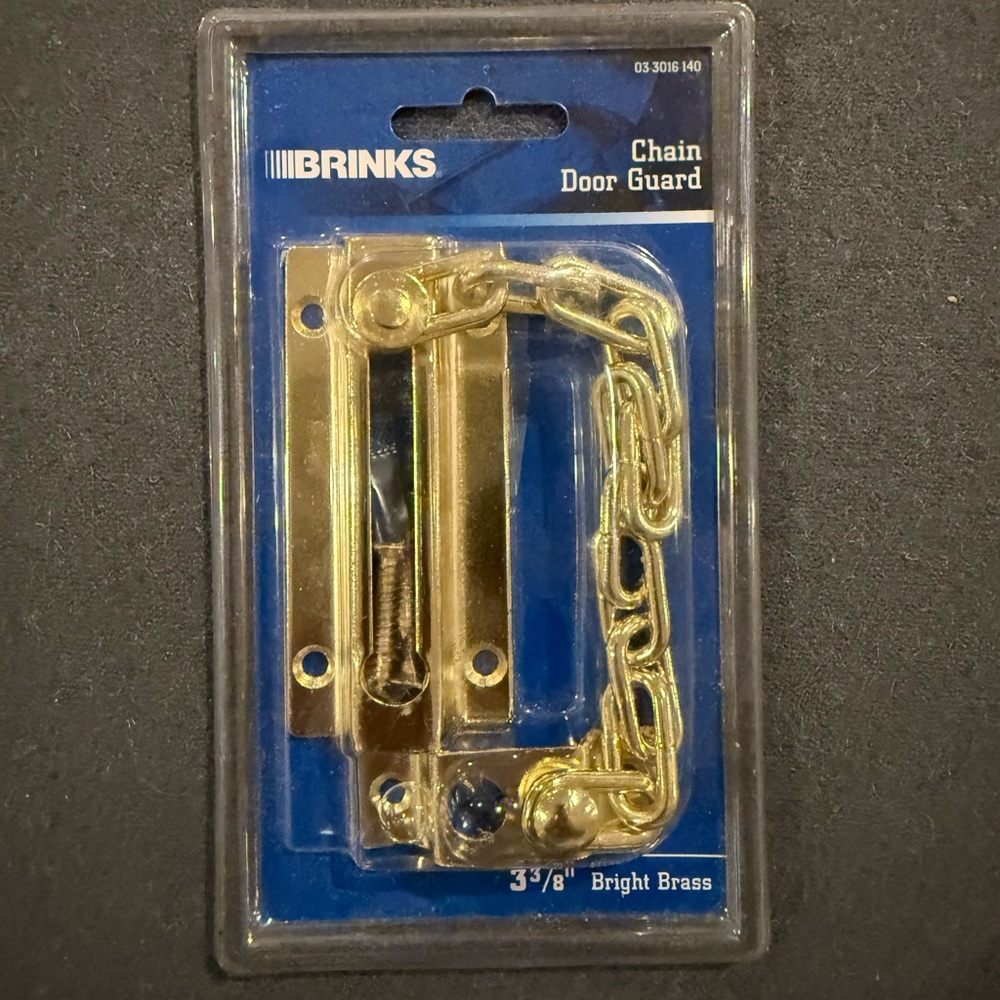 BRINKS - 3⅜" Chain Door Guard in Bright Brass